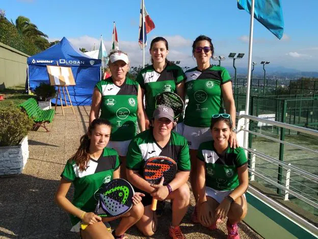 Las integrantes del equipo del Santa Olaya. 