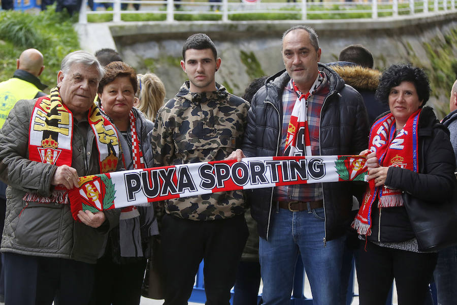 La afición rojiblanca llenó de alegría el campo del Eibar durante el encuentro de Copa del Rey