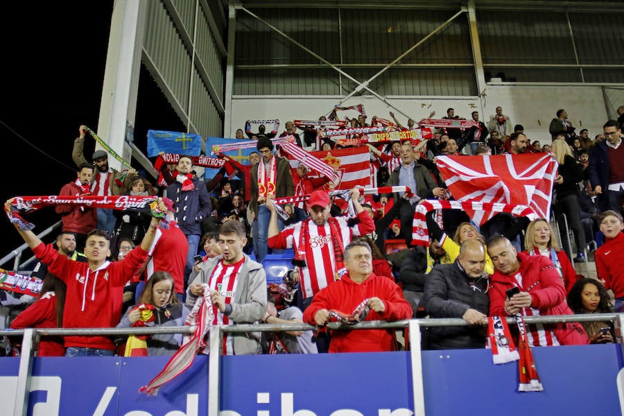 La afición rojiblanca llenó de alegría el campo del Eibar durante el encuentro de Copa del Rey