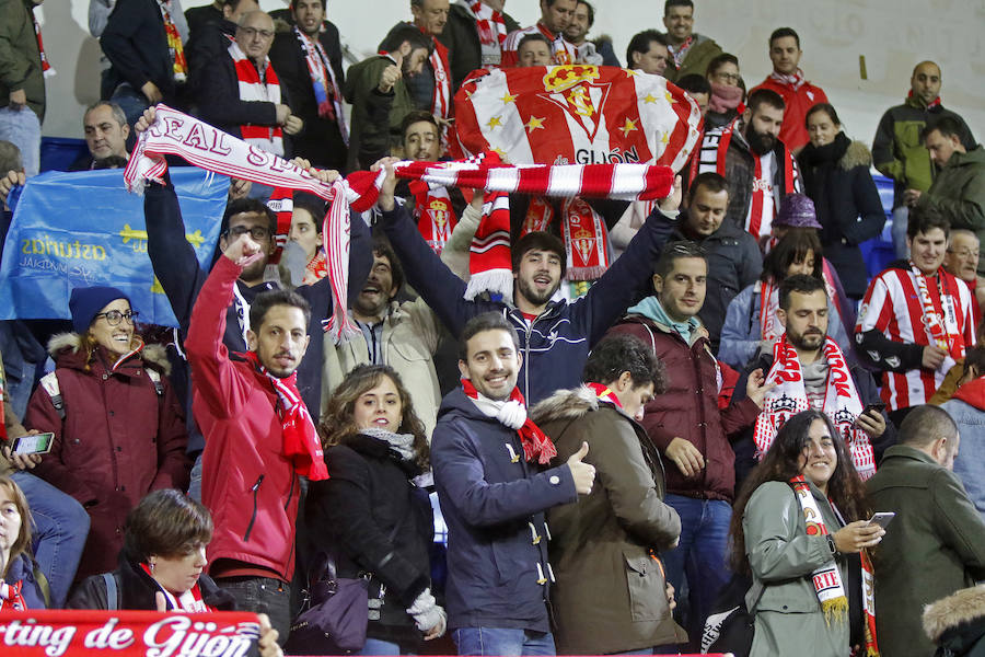 La afición rojiblanca llenó de alegría el campo del Eibar durante el encuentro de Copa del Rey