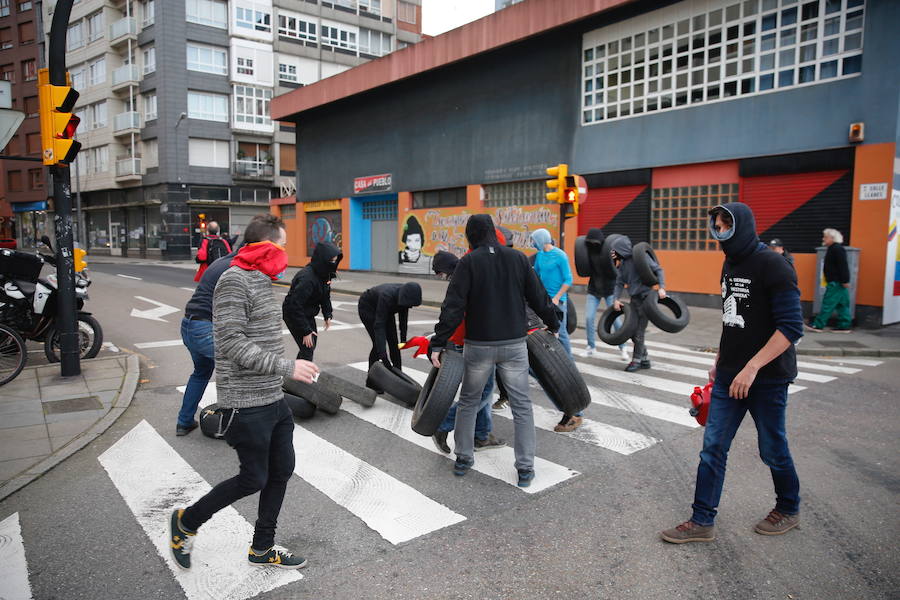 La protesta de los sindicatos minoritarios cortó el acceso a la ciudad por Sanz Crespo