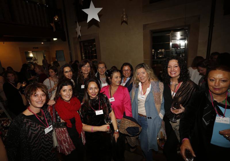 Fotos: Cena solidaria contra el cáncer en Gijón