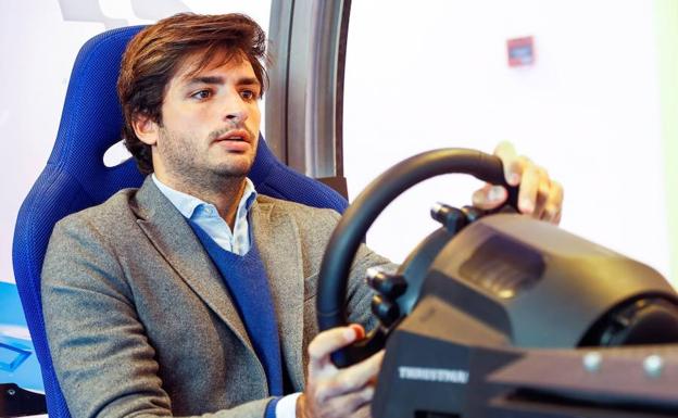 Carlos Sainz, en un simulador.