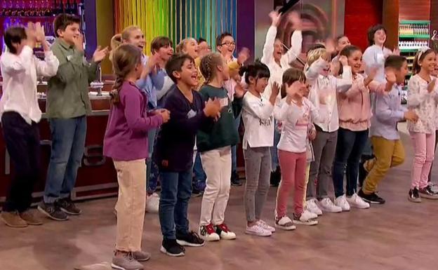 Masterchef junior: Una niña aliña su plato con detergente