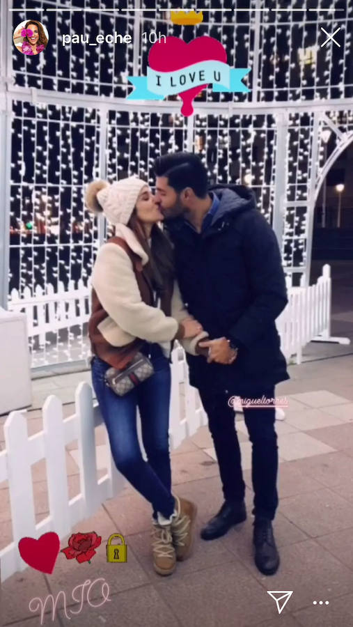 La pareja disfrutó del ambiente navideño y compartió varias fotos en las redes sociales.