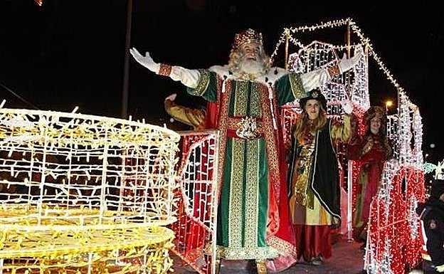 La cabalgata, a las seis y media