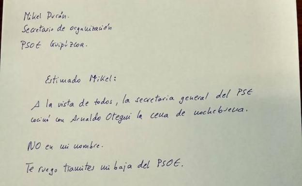 Parte de la carta escrita por José María Múgica Heras, hijo de Fernando Múgica, pidiendo su baja del PSOE.