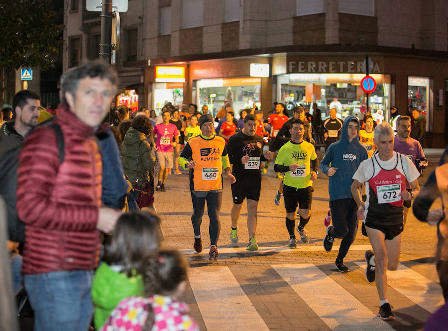 Fotos: ¿Estuviste en la Carrera de Fin de Año de Siero? ¡Búscate!