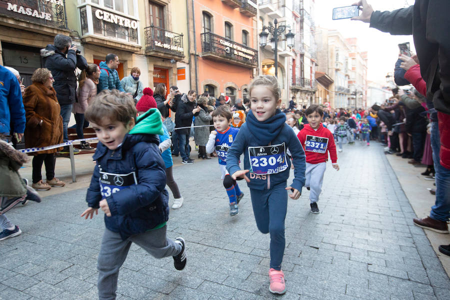 Fotos: ¿Estuviste en la San Silvestre de Avilés? ¡Búscate!