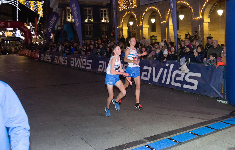 Fotos: ¿Estuviste en la San Silvestre de Avilés? ¡Búscate!