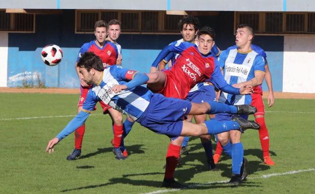 El Avilés comienza el año con derrota ante el Ceares