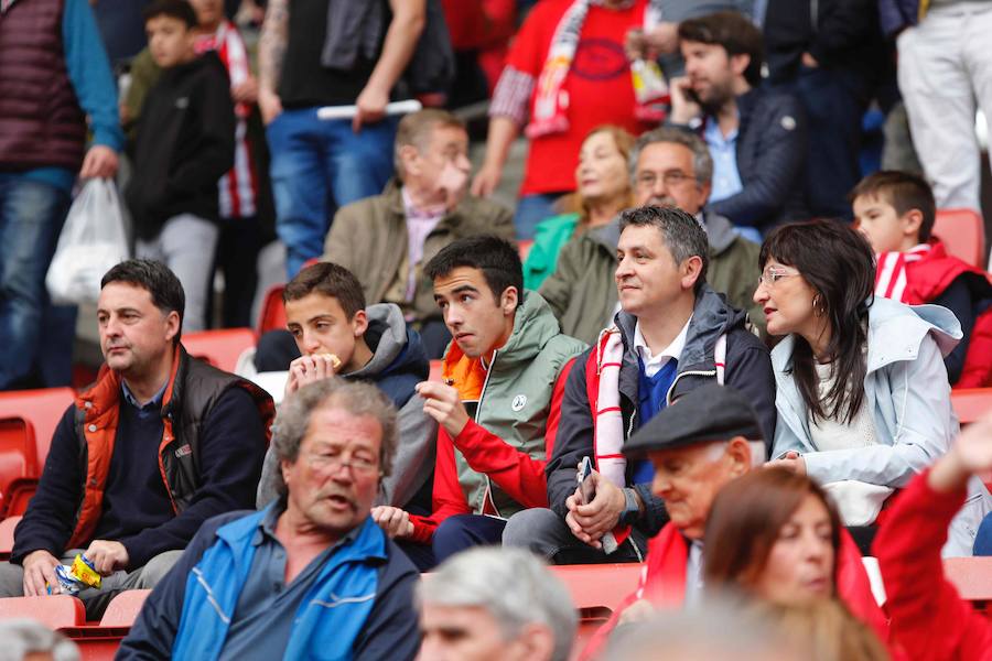 Fotos: ¿Estuviste en el Sporting - Valencia (2-1)? ¡Búscate!