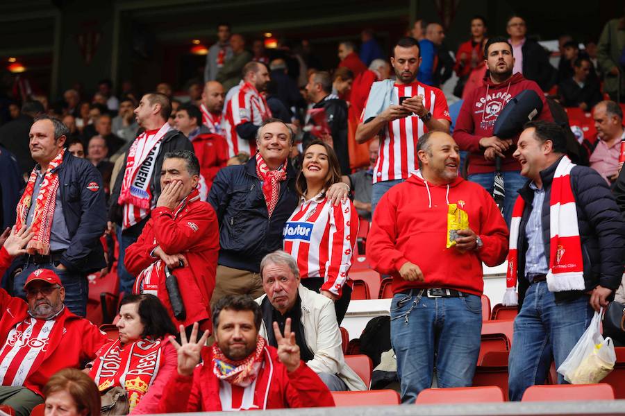 Fotos: ¿Estuviste en el Sporting - Valencia (2-1)? ¡Búscate!