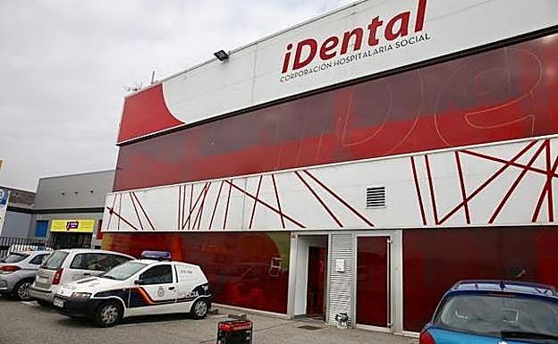 Un gijonés logra abrir el primer juicio contra iDental