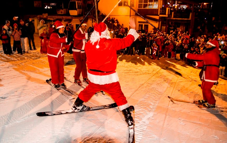 La visita de Papá Noel al centro andaluz fue el punto de partida de las vacaciones navideñas