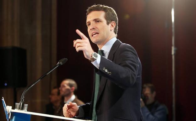 Pablo Casado durante la presentación de los candidatos populares en el hotel de la Reconquista en Oviedo.