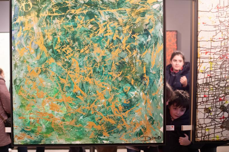 Diego Álvarez, alumno de Favila de tan solo doce años de edad, inaugura su primera exposición individual: 'Mi universo'