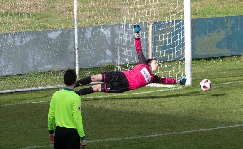 Fotos: Real Avilés 0-3 Gijón Induistrial, en imágenes