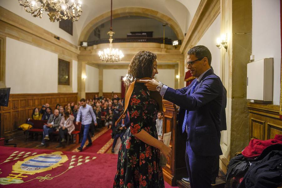 El acto académico de entrega de diplomas de la Escuela de Ingeniería Informática de Oviedo tuvo lugar en Paraninfo del Edificio Histórico y estuvo presidido por la vicerrectora de Recursos Materiales y Tecnológicos de la Universidad de Oviedo.