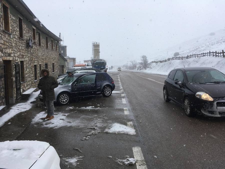 Las estaciones de esquí siguen cerradas el fin de semana a la espera de más nieve