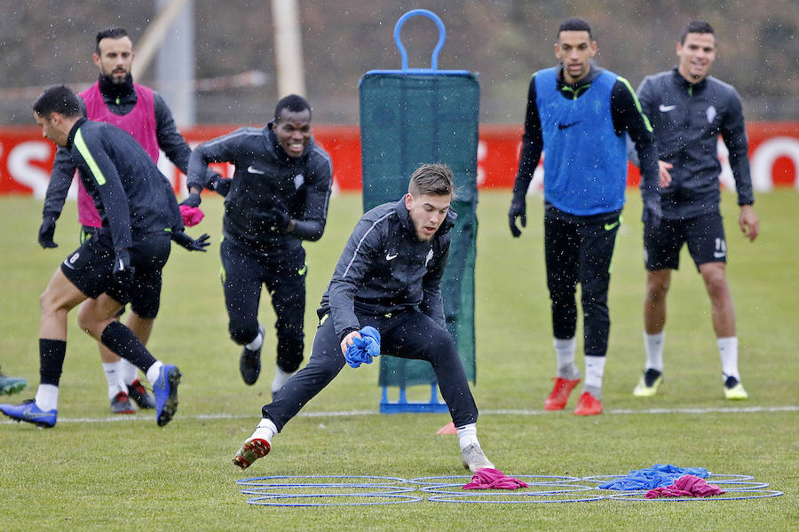 Los rojiblancos preparan su partido ante el Alcorcón