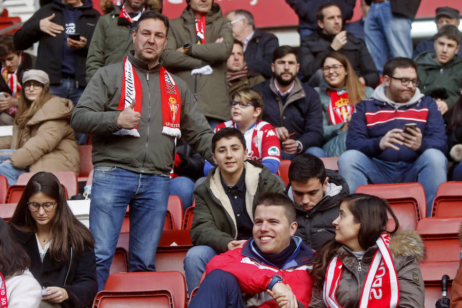 Fotos: ¿Estuviste en el Sporting - Alcorcón? ¡Búscate!