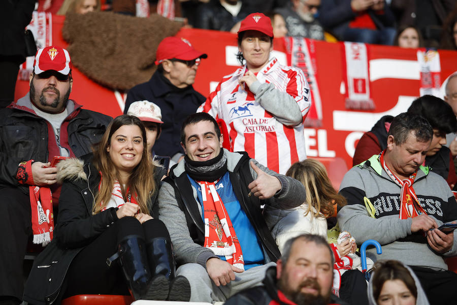 Fotos: ¿Estuviste en el Sporting - Alcorcón? ¡Búscate!