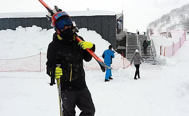 Comienza «con ganas» la temporada de esquí
