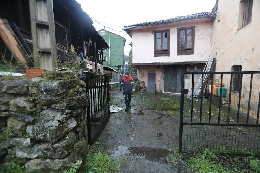 El temporal de Asturias ha dejado multitud de destrozos en Trubia