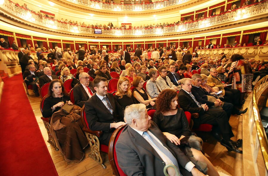 La temporada de Ópera de Oviedo llega a su fin y lo hace con una de las obras cumbre de la música. 'Carmen', la gran composición de Bizet, regreso esta tarde al Campoamor de mano del Teatro de la Ópera Alemana en el Rin.