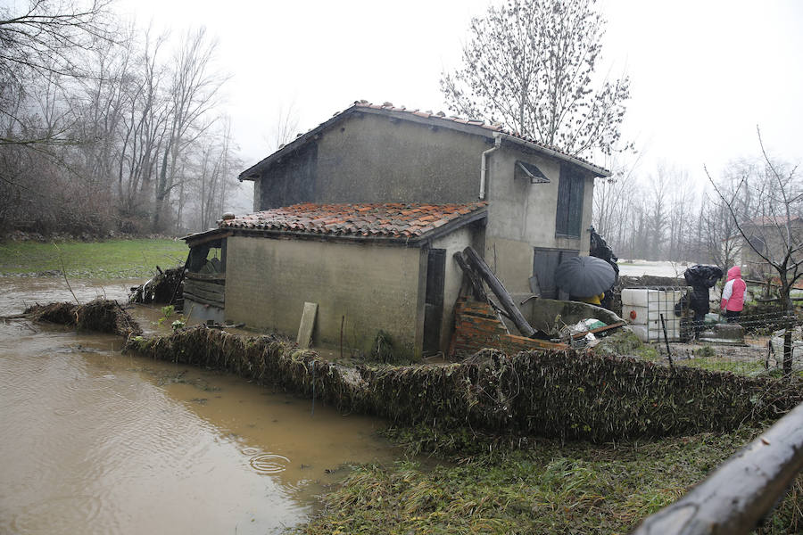 La crecida del río paralizó la central térmica de Lada y mantiene a una gran preocupación entre los vecinos de las Cuencas.