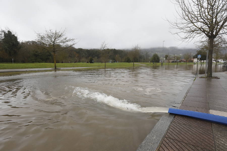 La villa se intenta recuperar este jueves de las importantes inundaciones sufridas durante la jornada del miércoles y confía en que hoy las lluvias no sean tan intensas