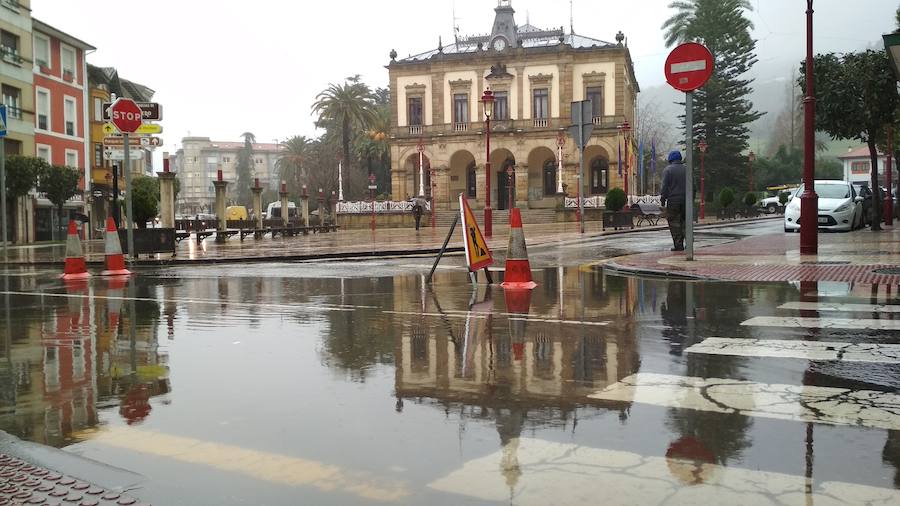 La villa se intenta recuperar este jueves de las importantes inundaciones sufridas durante la jornada del miércoles y confía en que hoy las lluvias no sean tan intensas