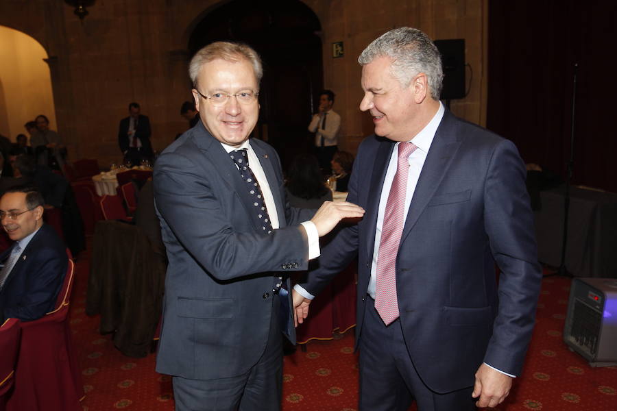 El presidente de FADE ofreció una conferencia organizado por AsturManager en el Hotel Reconquista de Oviedo, amparándose en el documento de '22 medidas ineludibles' presentado por la patronal el pasado noviembre,