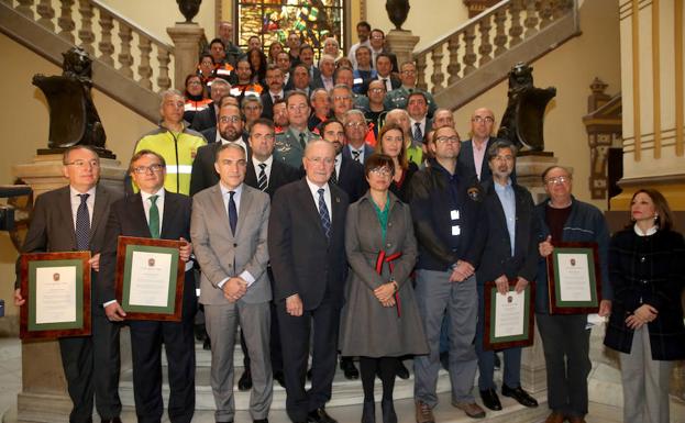 Málaga rinde homenaje a la brigada minera por su labor en Totalán