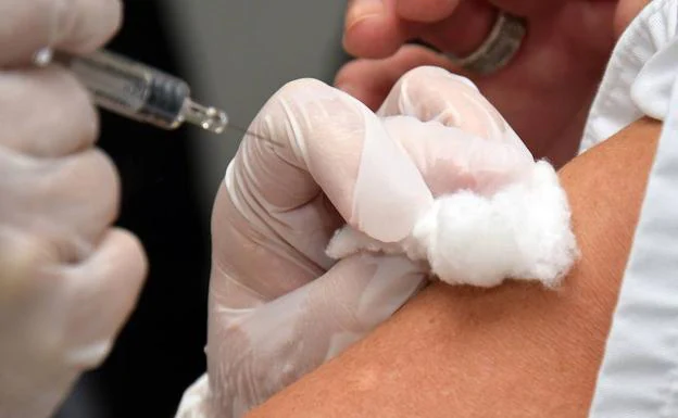 España realiza uno de los mayores ensayos de la vacuna contra el VIH