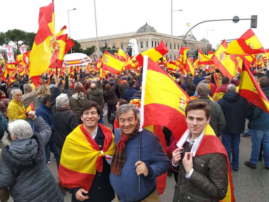 El PP pide materializar la protesta en las urnas el 26-M, Vox reclama la detención de Torra y Ciudadanos advierte al Gobierno de que esta puede ser sólo la primera movilización