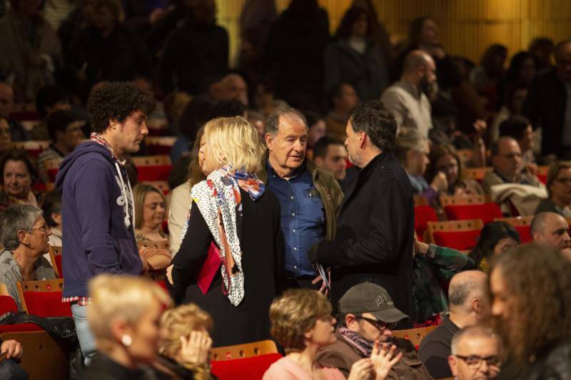 El cantautor asturiano ofreció lo mejor de sí en su concierto en la Laboral