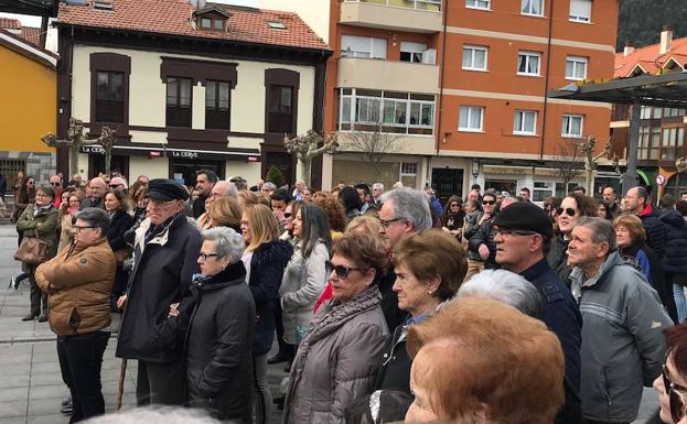 San Juan de la Arena se concentra contra los robos y actos violentos