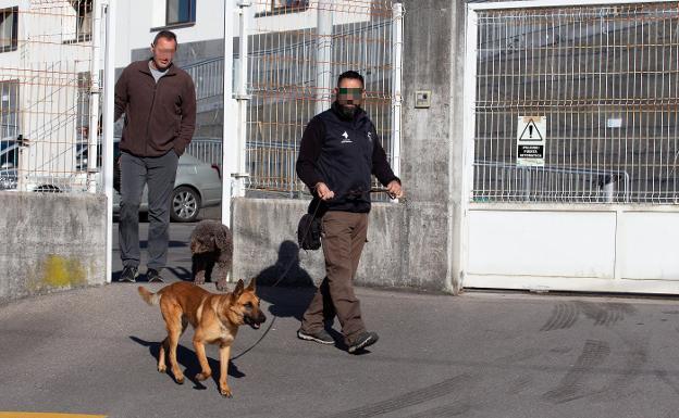 La Guardia Civil posiciona el coche de los sicarios en Llanes el 16 de agosto