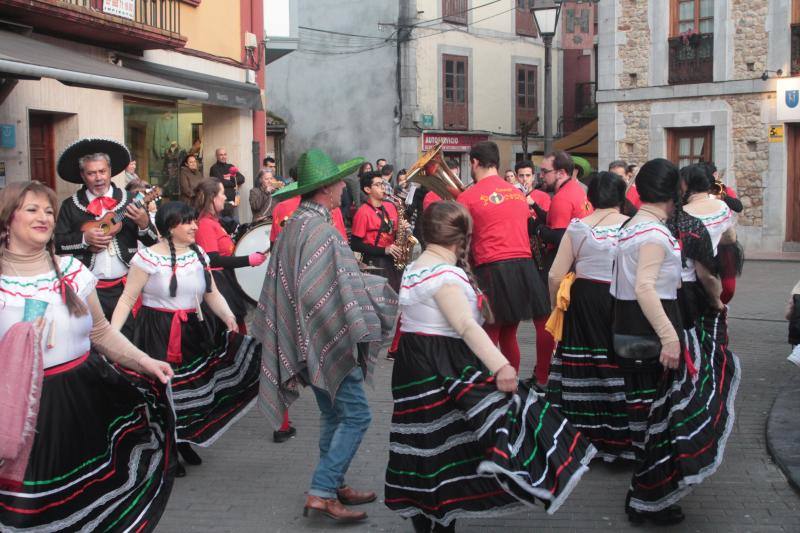 La 'Charanga Picante' fue la vencedora de la noche al conseguir el premio del público y del jurado. 