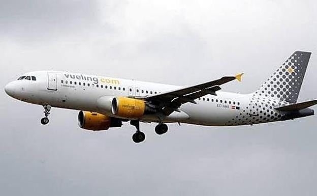 La Plataforma Stansted y los consumidores cargan contra las prórrogas a Vueling