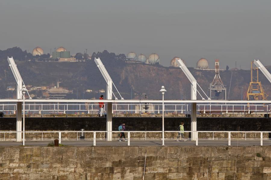 El Principado ha activado el nivel 1 por la elevada presencia de partículas en suspensión y la estabilidad meteorológica.