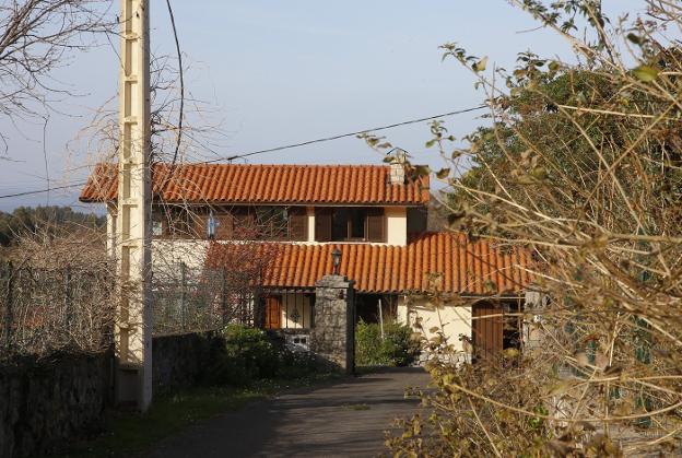 La casa de Javier Ardines, a apenas cien metros de distancia de la de Pedro Nieva, presunto inductor del crimen. 