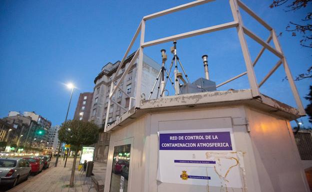 Estación de medición de la avenida de Cervantes de Avilés.