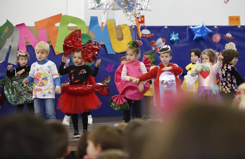 Fotos: Fiesta de disfraces entre los escolares gijoneses