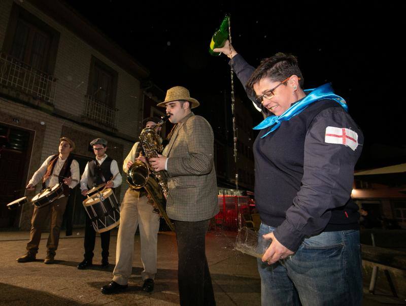 Una de las fiestas gastronómica por excelencia de Asturias por esta fechas tiene lugar en Siero y son Les COmadres. Miles de bollos preñaos para disfrutar de esta cita
