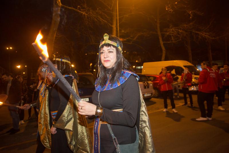 Britney Spears y Freddy Mercury arropan la apertura oficial del carnaval