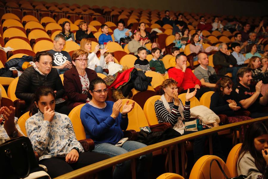 La cita, que celebra su XXV aniversario, tuvo lugar en el Teatro Jovellanos 