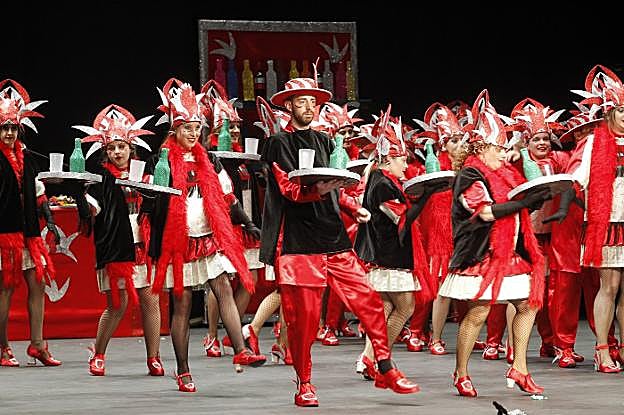 Los Restallones combatieron la 'Ley Seca' con sus chanzas, en las que defendieron la sidra. 